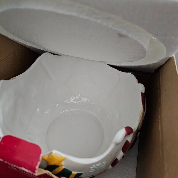 St Nicholas Square Vintage 1999 Festive Santa Claus Round Big Serving Bowl - Picture 8 of 10